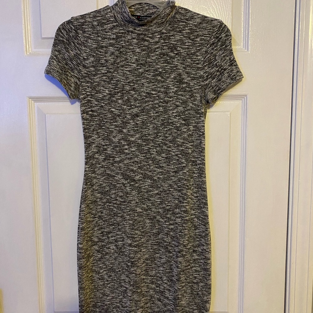 Grey Bodycon Turtleneck Short-Sleeved Dress
